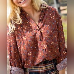 Natural Life NWOT CeCe crinkle button down shirt